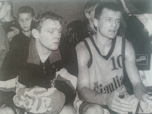 BC Šiauliai. 1997-98 m. Du Vilniaus "Sakalų" žaidėjai (G.Šivickas ir A.Giedraitis) komandai padėjo FIBA R.Koračo taurės rungtynes.